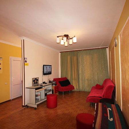Center Hostel And Tours Yerevan Ngoại thất bức ảnh