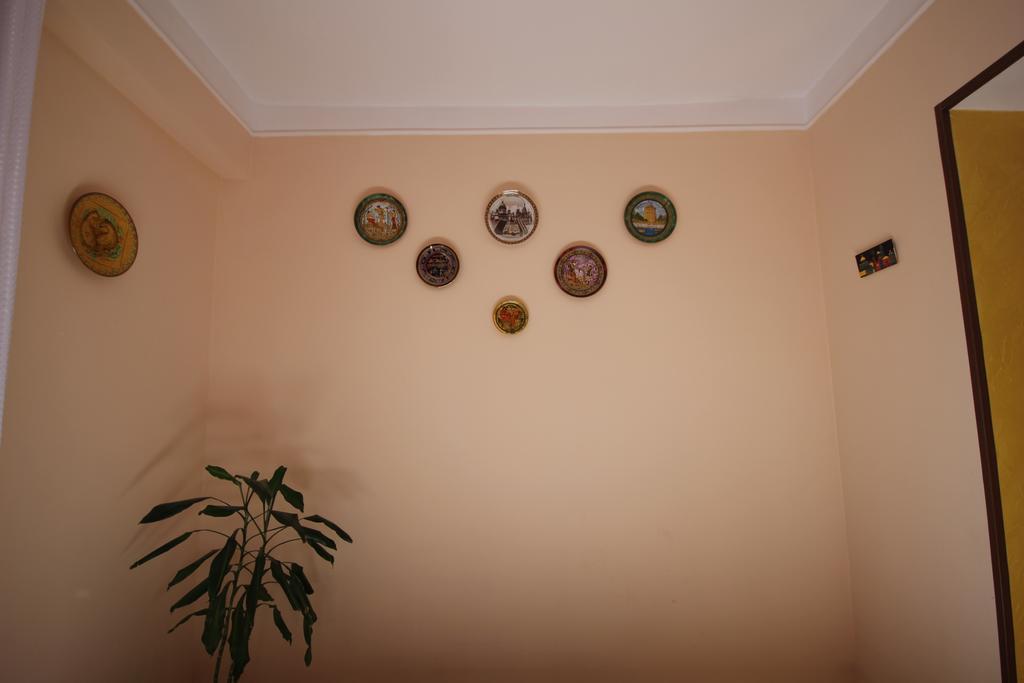 Center Hostel And Tours Yerevan Ngoại thất bức ảnh