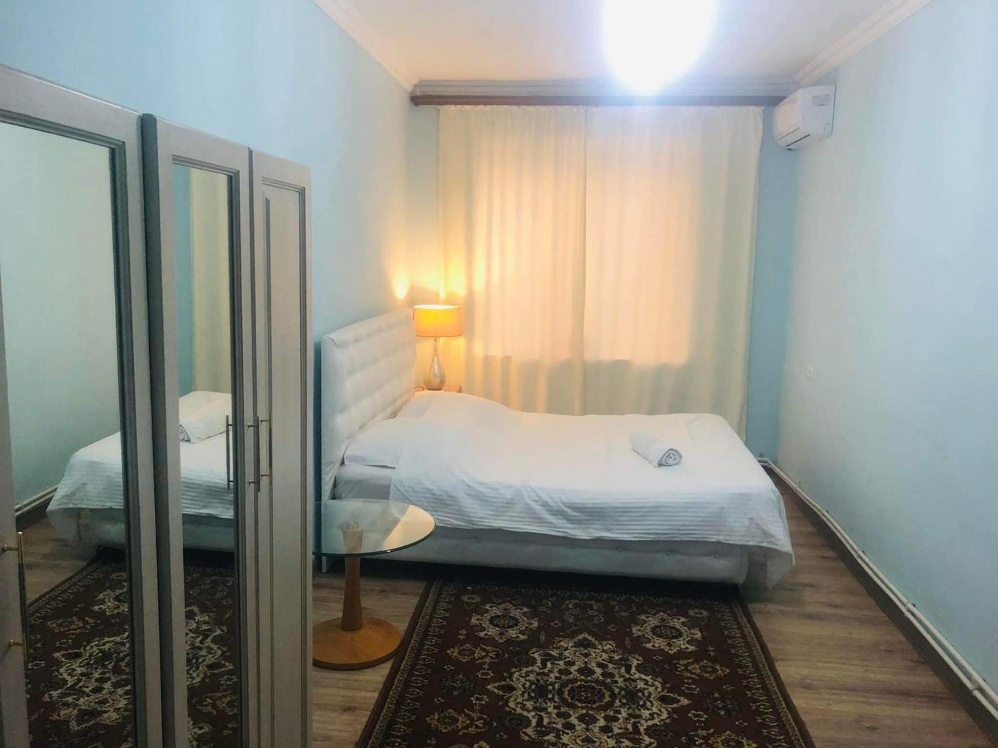Center Hostel And Tours Yerevan Ngoại thất bức ảnh